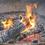 Woodorf Drewnem Uslane - Z Bala Nad Rzeka Slupia Wsrod Pol I Lasow Z Grillowa, Ogniskiem I Placami Zabaw Dla Dzieci -royal Red House Z Jacuzzi I Ogrodzonym Extra Ogrodkiem, Royal House - Z Extra Ogrodkiem, Bez Jacuzzi Semesterbostad *