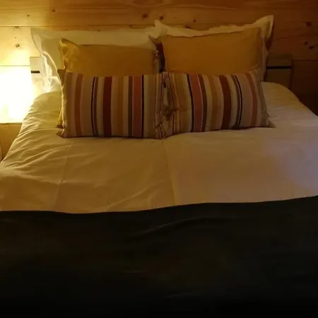 Woodorf Drewnem Uslane - Z Bala Nad Rzeka Slupia Wsrod Pol I Lasow Z Grillowa, Ogniskiem I Placami Zabaw Dla Dzieci -royal Red House Z Jacuzzi I Ogrodzonym Extra Ogrodkiem, Royal House - Z Extra Ogrodkiem, Bez Jacuzzi