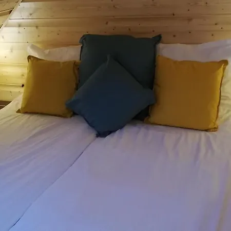 Woodorf Drewnem Uslane - Z Bala Nad Rzeka Slupia Wsrod Pol I Lasow Z Grillowa, Ogniskiem I Placami Zabaw Dla Dzieci -royal Red House Z Jacuzzi I Ogrodzonym Extra Ogrodkiem Dla Pieskow, Royal House - Bez Jacuzzi Ferienhaus