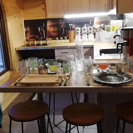 Woodorf Drewnem Uslane - Z Bala Nad Rzeka Slupia Wsrod Pol I Lasow Z Grillowa, Ogniskiem I Placami Zabaw Dla Dzieci -royal Red House Z Jacuzzi I Ogrodzonym Extra Ogrodkiem Dla Pieskow, Royal House - Bez Jacuzzi *