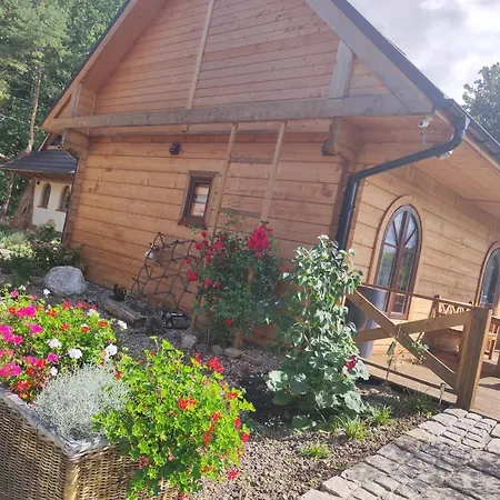 Woodorf Drewnem Uslane - Z Bala Nad Rzeka Slupia Wsrod Pol I Lasow Z Grillowa, Ogniskiem I Placami Zabaw Dla Dzieci -royal Red House Z Jacuzzi I Ogrodzonym Extra Ogrodkiem, Royal House - Z Extra Ogrodkiem, Bez Jacuzzi Feriehus *
