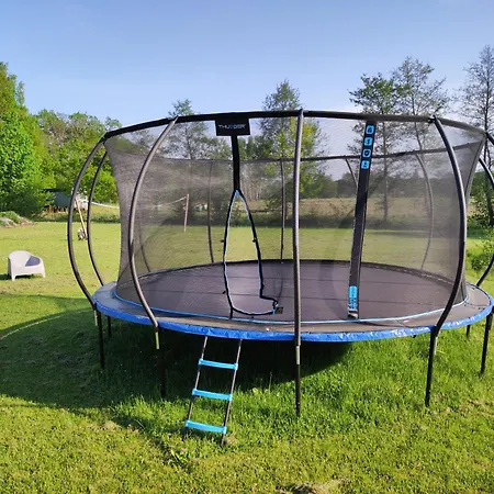 Woodorf Drewnem Usłane - Z Bala Nad Rzeką Słupią Wśród Pól I Lasów Z Chatą Grillową, Ogniskiem I Placami Zabaw Dla Dzieci -royal Red House Z Jacuzzi I Ogrodzonym Extra Ogródkiem Dla Piesków, Royal House - Bez Jacuzzi Сasa de vacaciones *