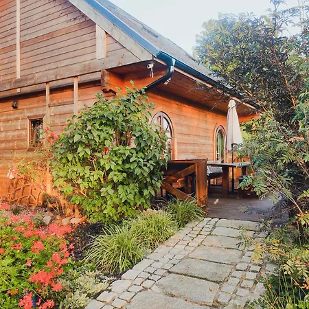 Woodorf Drewnem Uslane - Z Bala Nad Rzeka Slupia Wsrod Pol I Lasow Z Grillowa, Ogniskiem I Placami Zabaw Dla Dzieci -royal Red House Z Jacuzzi I Ogrodzonym Extra Ogrodkiem, Royal House - Z Extra Ogrodkiem, Bez Jacuzzi