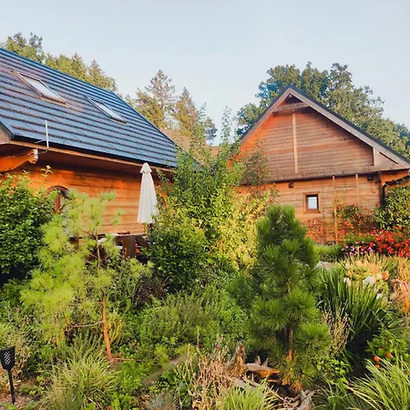 Сasa de vacaciones Woodorf Drewnem Usłane - Z Bala Nad Rzeką Słupią Wśród Pól I Lasów Z Chatą Grillową, Ogniskiem I Placami Zabaw Dla Dzieci -royal Red House Z Jacuzzi I Ogrodzonym Extra Ogródkiem Dla Piesków, Royal House - Bez Jacuzzi