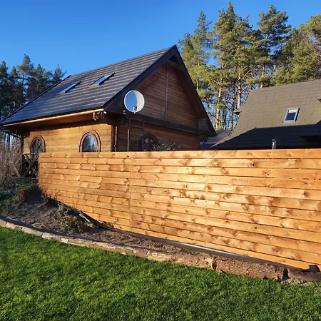Woodorf Drewnem Uslane - Z Bala Nad Rzeka Slupia Wsrod Pol I Lasow Z Grillowa, Ogniskiem I Placami Zabaw Dla Dzieci -royal Red House Z Jacuzzi I Ogrodzonym Extra Ogrodkiem Dla Pieskow, Royal House - Bez Jacuzzi Ferienhaus