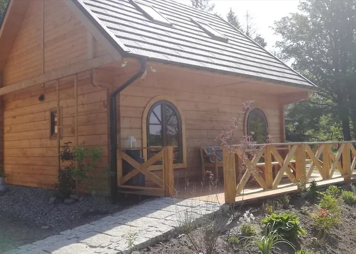 Woodorf Drewnem Usłane - Z Bala Nad Rzeką Słupią Wśród Pól I Lasów Z Chatą Grillową, Ogniskiem I Placami Zabaw Dla Dzieci -royal Red House Z Jacuzzi I Ogrodzonym Extra Ogródkiem Dla Piesków, Royal House - Bez Jacuzzi Dom wakacyjny Ustka