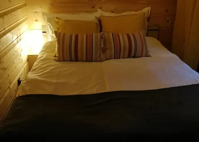 Woodorf Drewnem Uslane - Z Bala Nad Rzeka Slupia Wsrod Pol I Lasow Z Grillowa, Ogniskiem I Placami Zabaw Dla Dzieci -royal Red House Z Jacuzzi I Ogrodzonym Extra Ogrodkiem Dla Pieskow, Royal House - Bez Jacuzzi