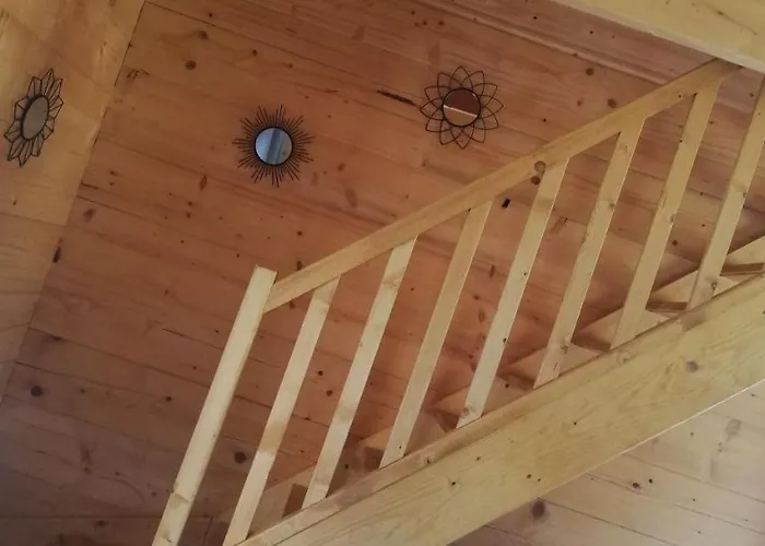 Woodorf Drewnem Usłane - Z Bala Nad Rzeką Słupią Wśród Pól I Lasów Z Chatą Grillową, Ogniskiem I Placami Zabaw Dla Dzieci -royal Red House Z Jacuzzi I Ogrodzonym Extra Ogródkiem Dla Piesków, Royal House - Bez Jacuzzi Dom wakacyjny *