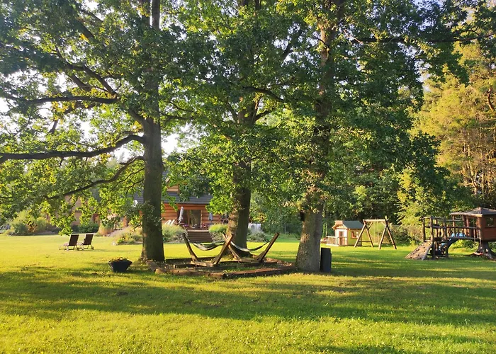 Woodorf Drewnem Uslane - Z Bala Nad Rzeka Slupia Wsrod Pol I Lasow Z Grillowa, Ogniskiem I Placami Zabaw Dla Dzieci -royal Red House Z Jacuzzi I Ogrodzonym Extra Ogrodkiem Dla Pieskow, Royal House - Bez Jacuzzi أوستكا