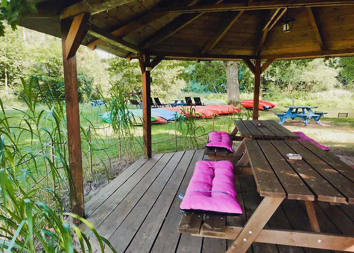 Woodorf Drewnem Uslane - Z Bala Nad Rzeka Slupia Wsrod Pol I Lasow Z Grillowa, Ogniskiem I Placami Zabaw Dla Dzieci -royal Red House Z Jacuzzi I Ogrodzonym Extra Ogrodkiem Dla Pieskow, Royal House - Bez Jacuzzi